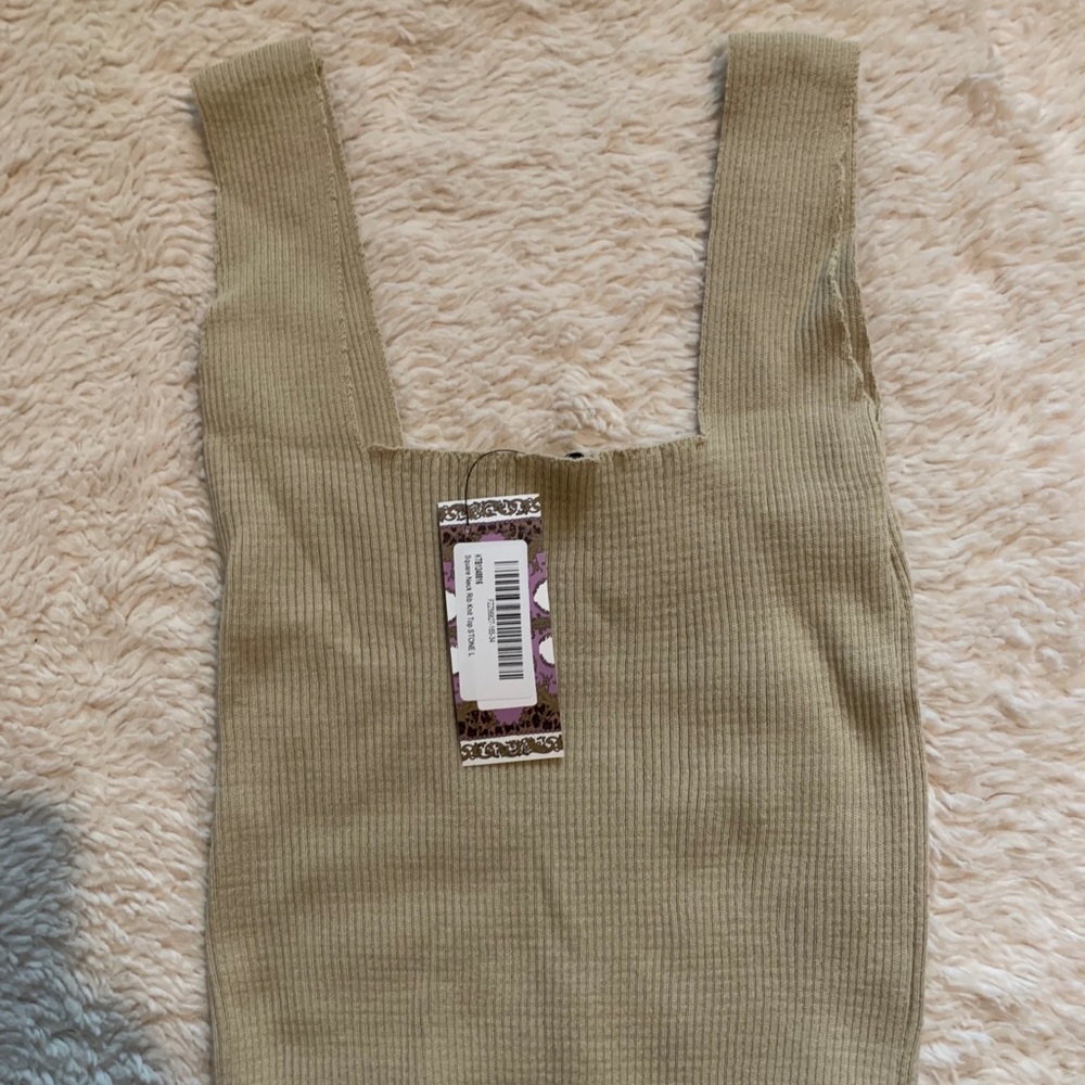 tan cropped tank top